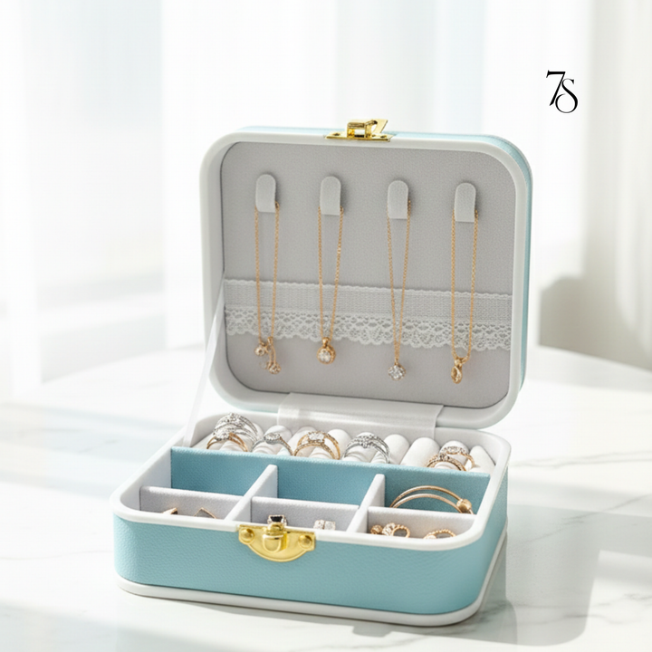 Essential Travel Jewellery Organizer