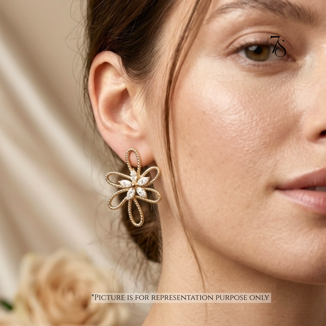 Petal Twist Stud Earrings