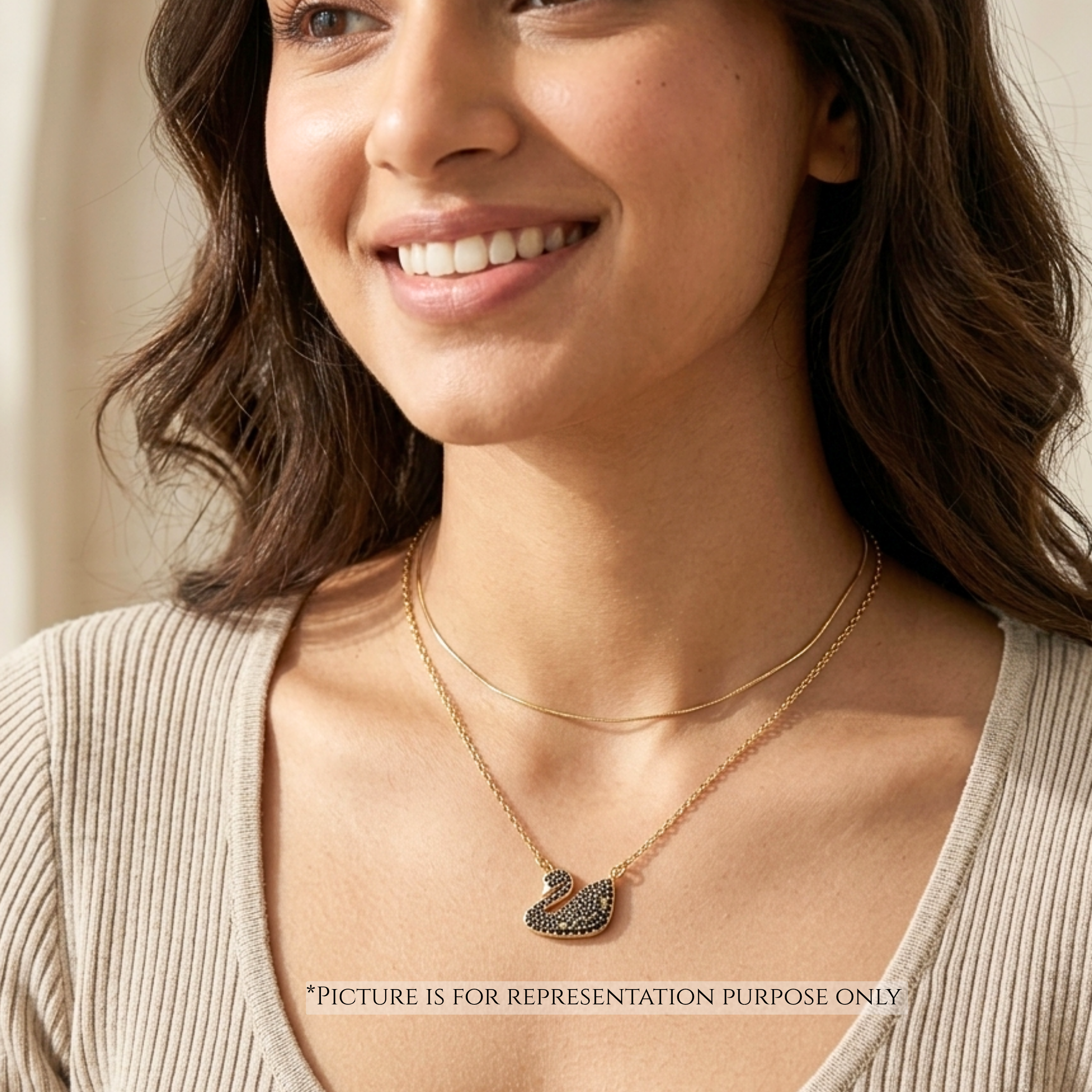 Black Swan Pendant Neckchain