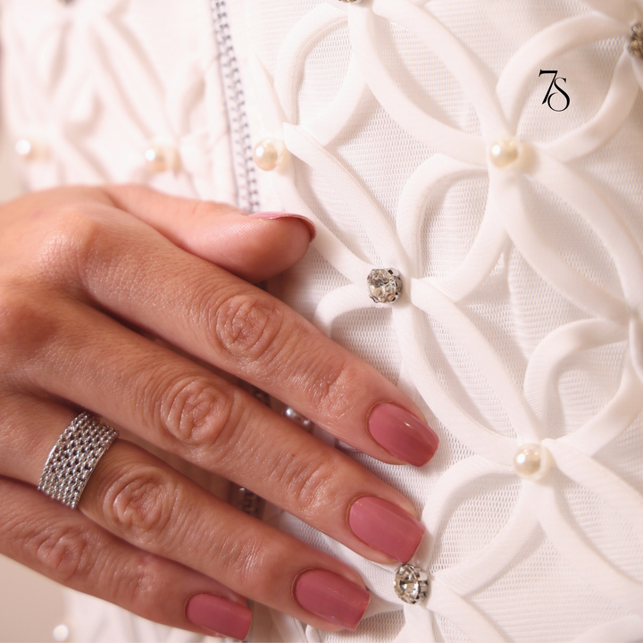 Aura Adjust | Wide Band American Diamond Ring