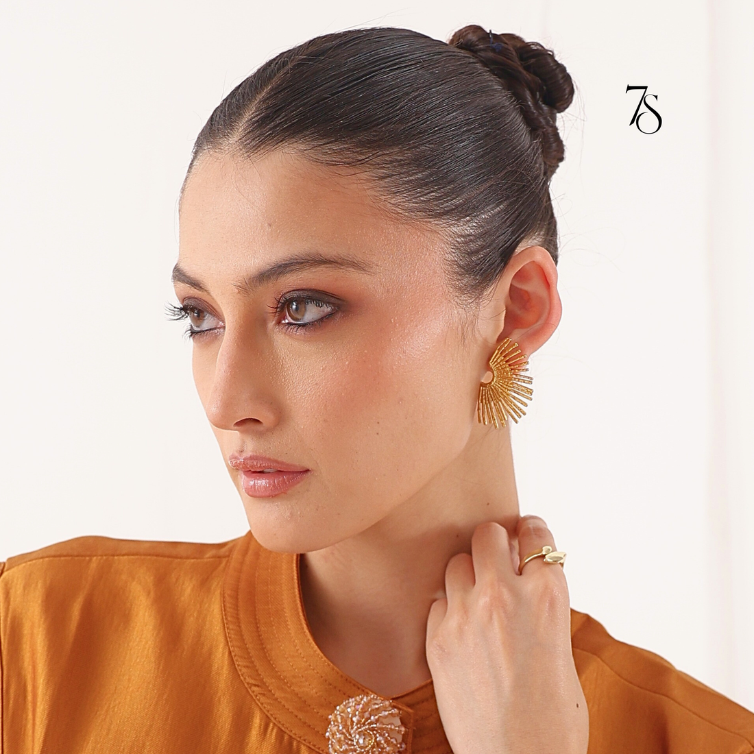 Sun Rays Gold Earrings
