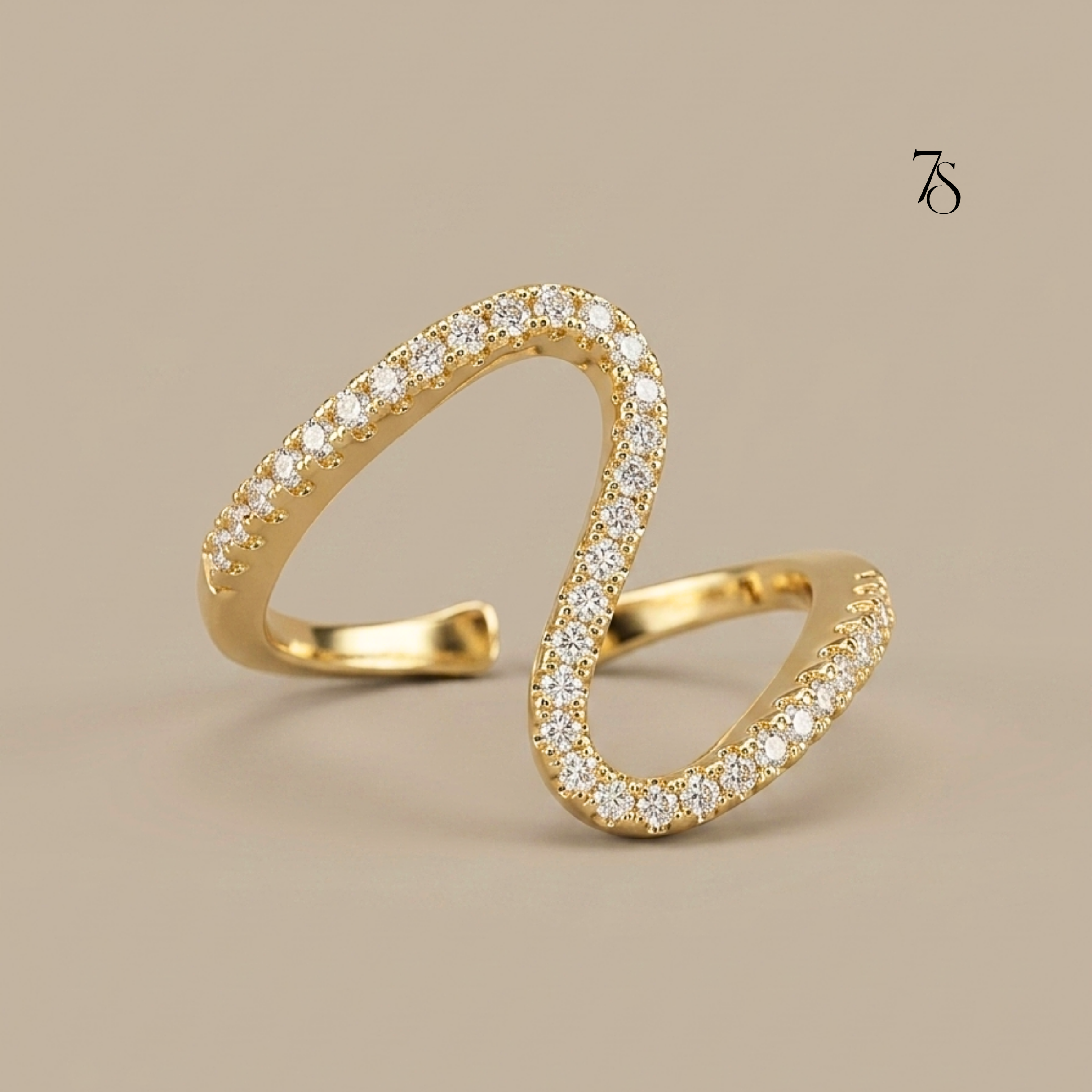Wave Curve Statement Ring