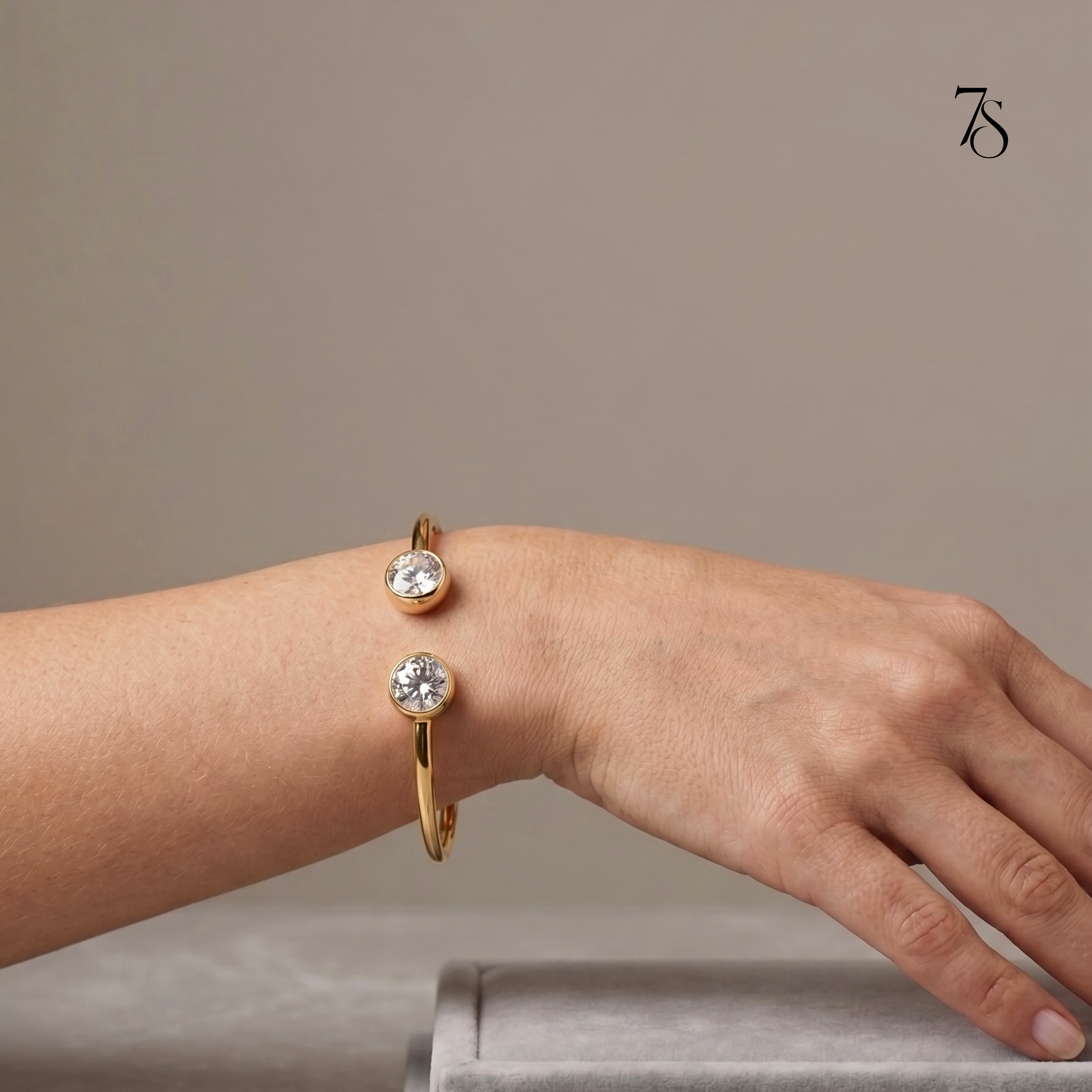 Dual-Stone Open Cuff