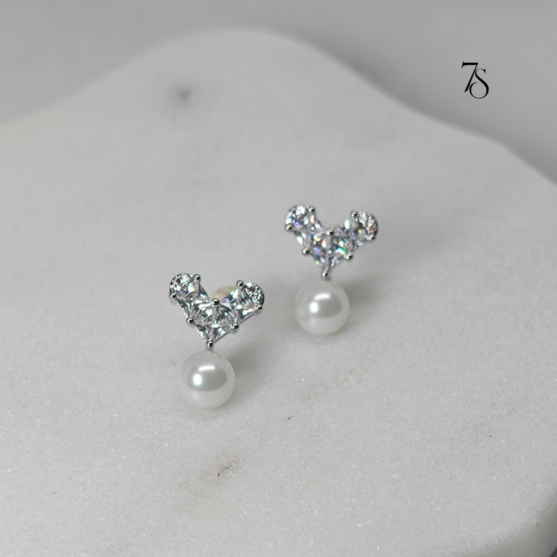 Sparkling "Ever-Heart" Pearl Drop Studs