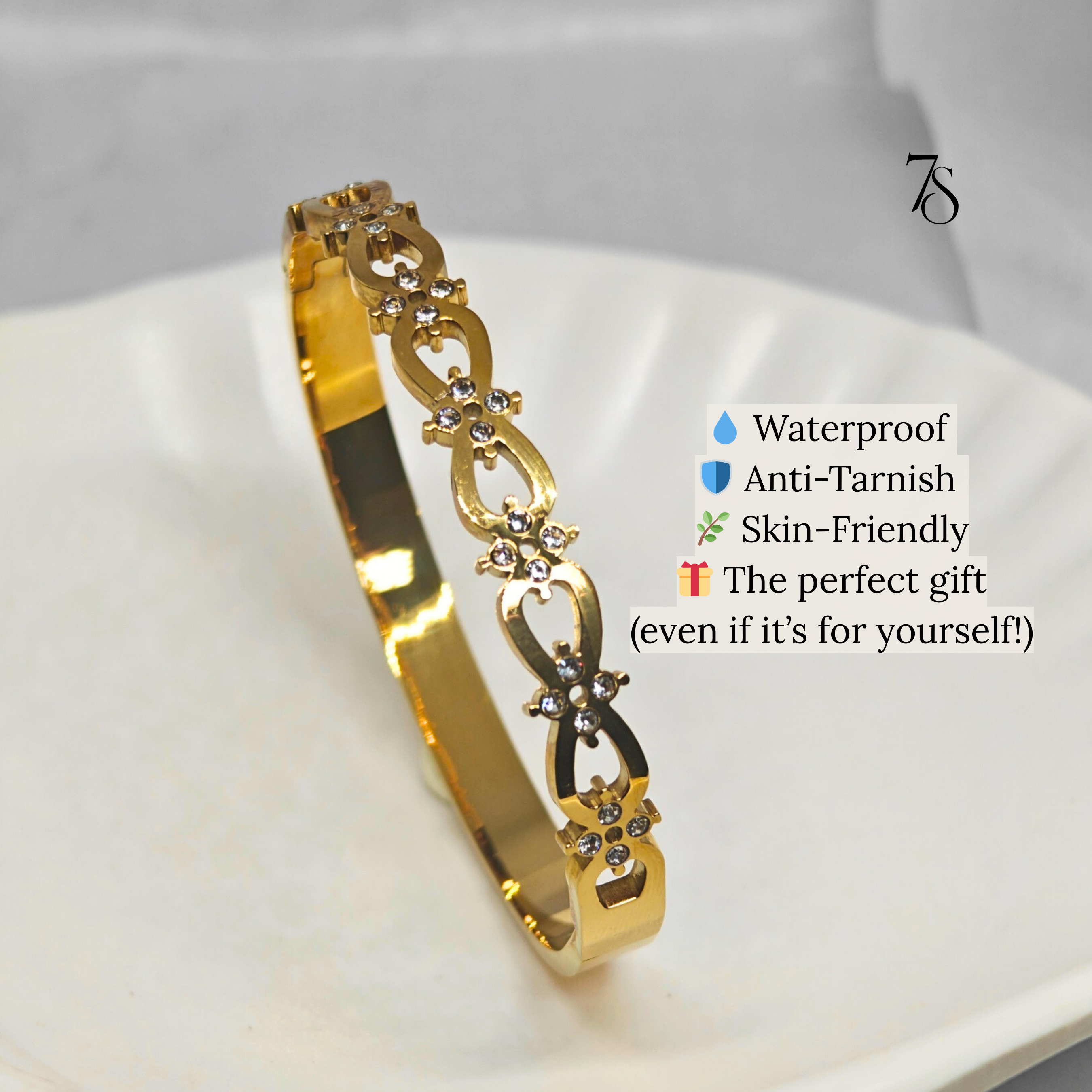 The Aura Snap Bangle