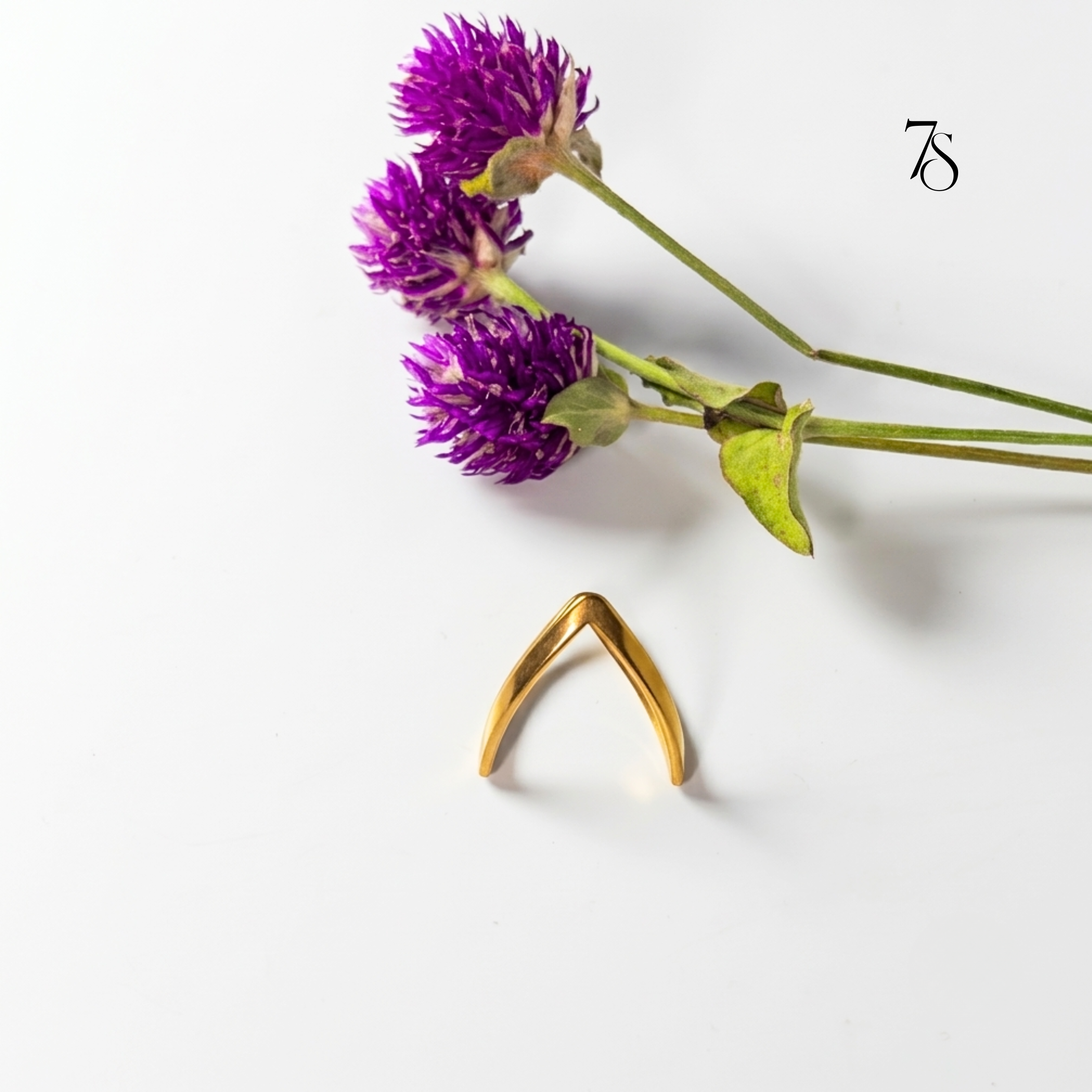 Minimalist V-Shape Gold Ring